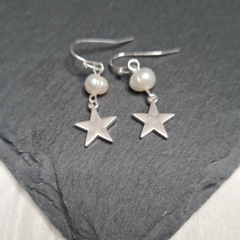 Pearl Star Earrings - Silver